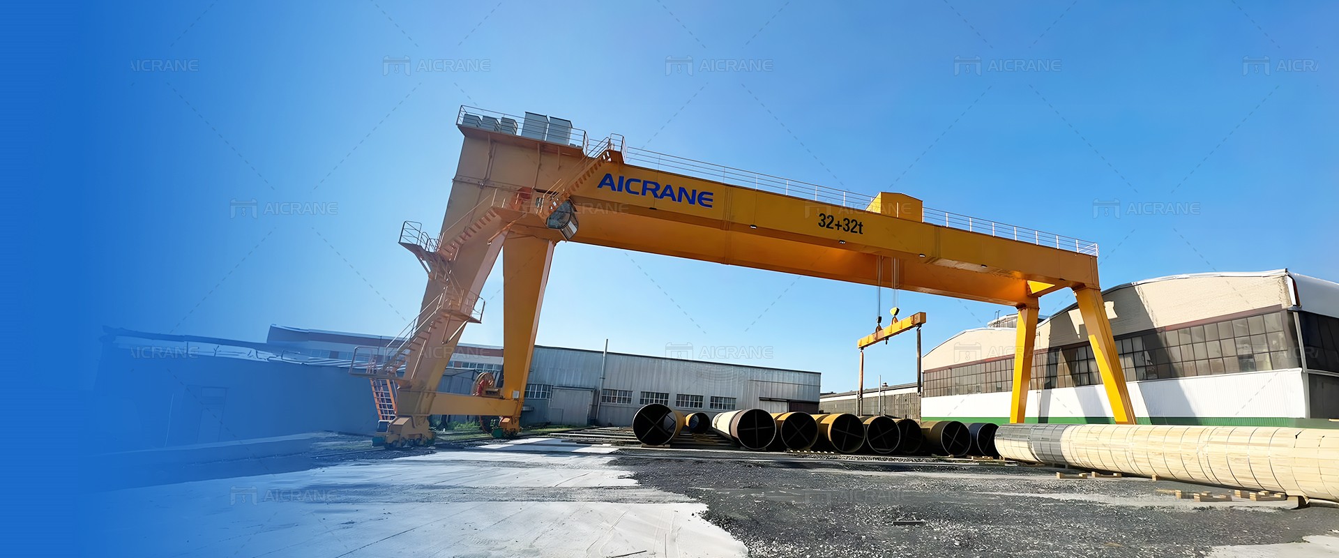 gantry crane for handling steel pipes